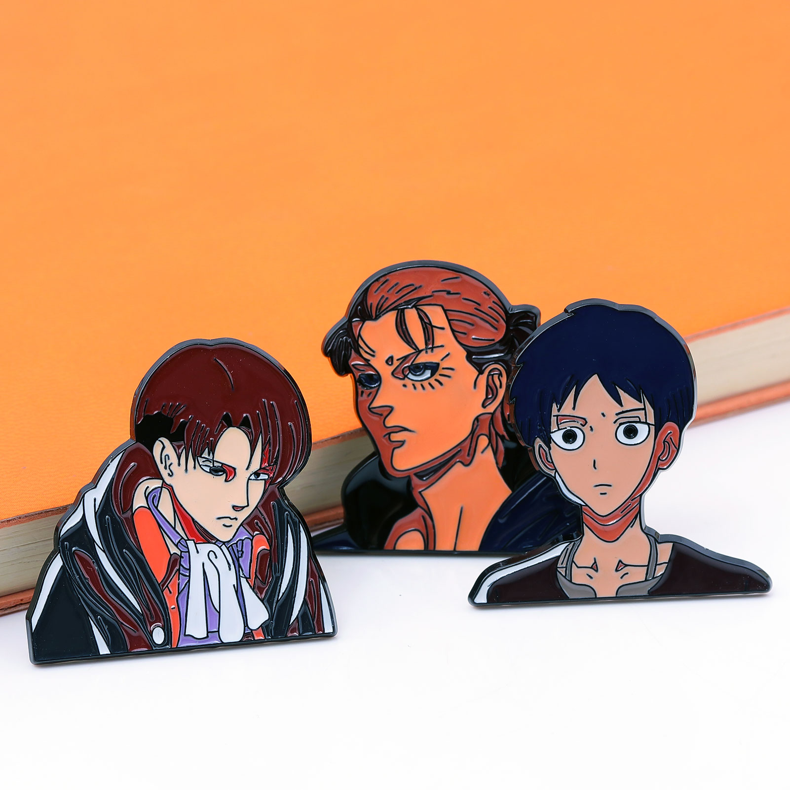 Anime Titan Metal Brooch Anime - Levi Jewelry & Watches Inc 评论和价格